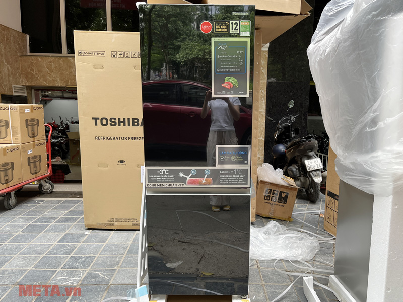 Tủ lạnh Panasonic Inverter 300 lít NR-BV331CPKV