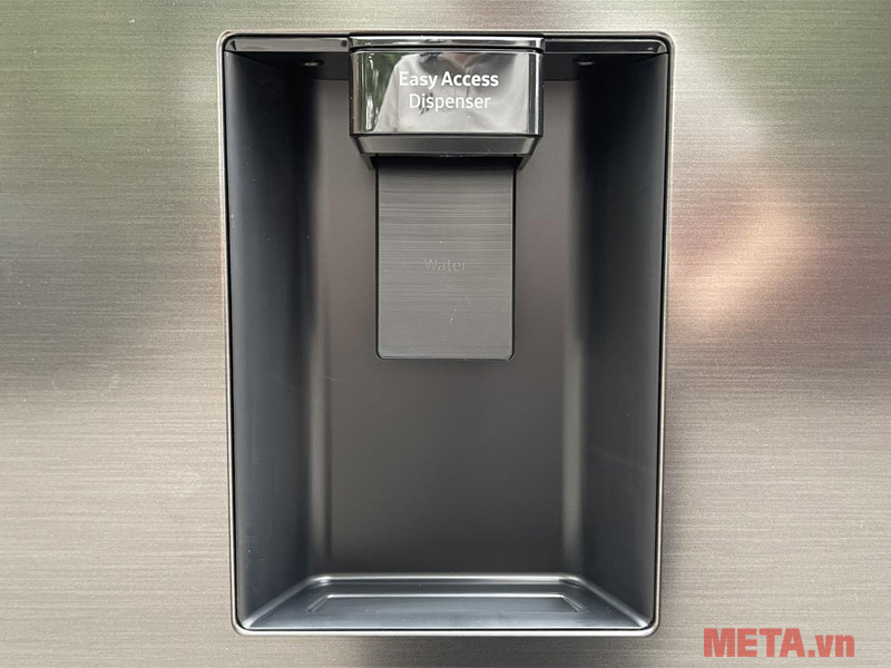 Lấy nước bên ngoài Samsung RT42CG6584B1SV