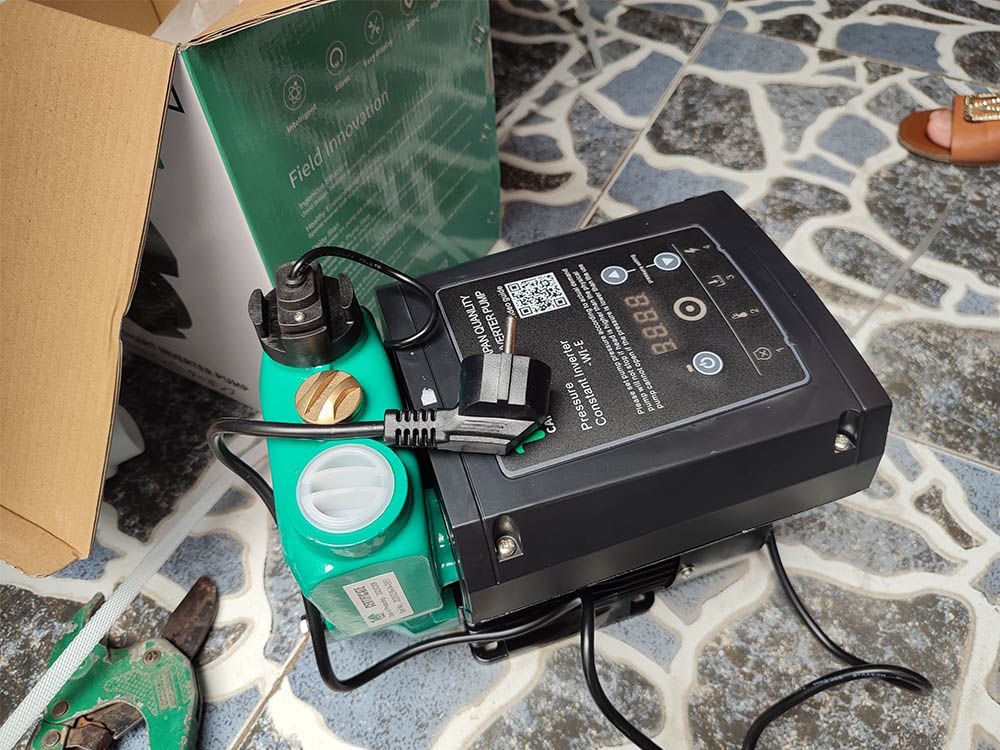 Máy bơm tăng áp biến tần Camel WZB35-400I