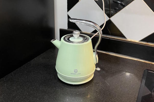 Ấm siêu tốc GL701