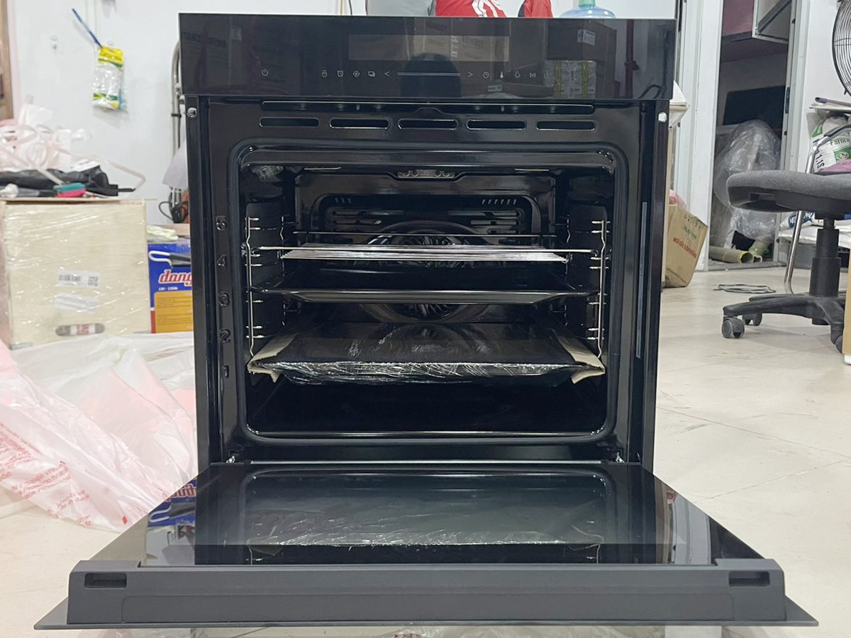 Lò nướng âm có dung tích 78 lít Lò nướng âm