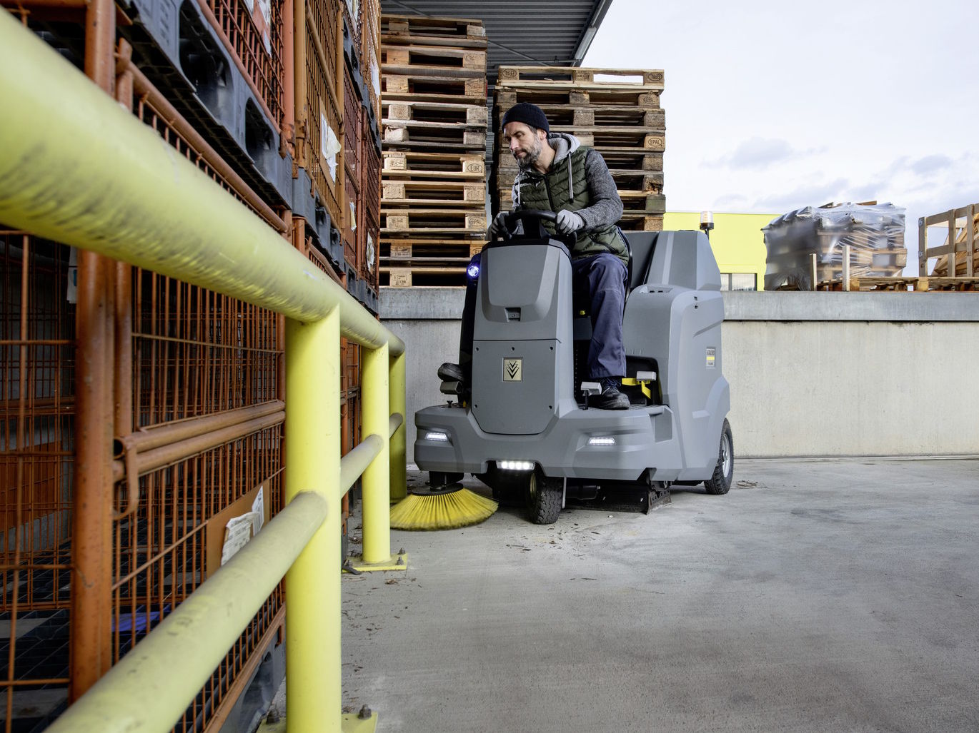 Xe quét rác Karcher KM 100/120 R G (1.280-171.0)