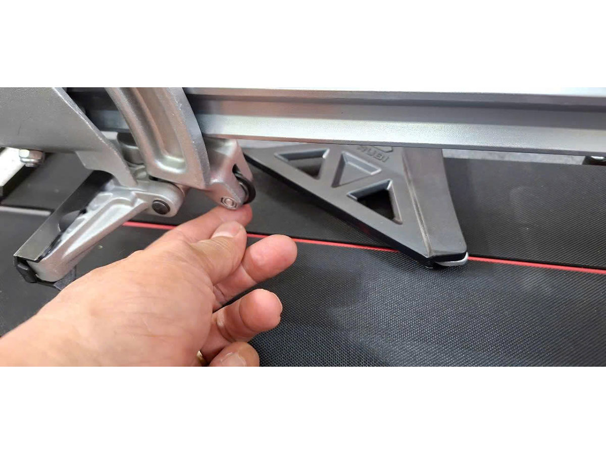 Bàn cắt gạch Rubi RX-120 Plus