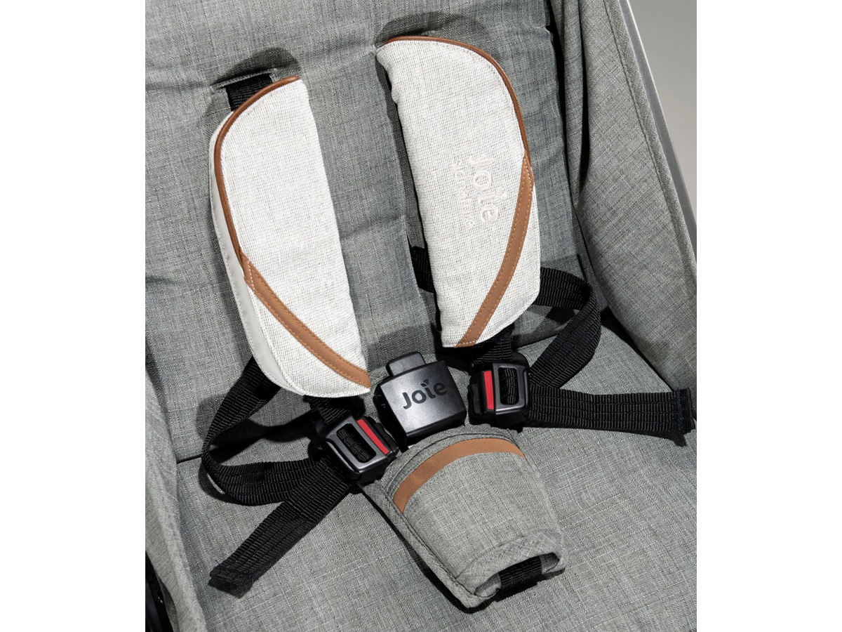 Xe đẩy trẻ em Joie