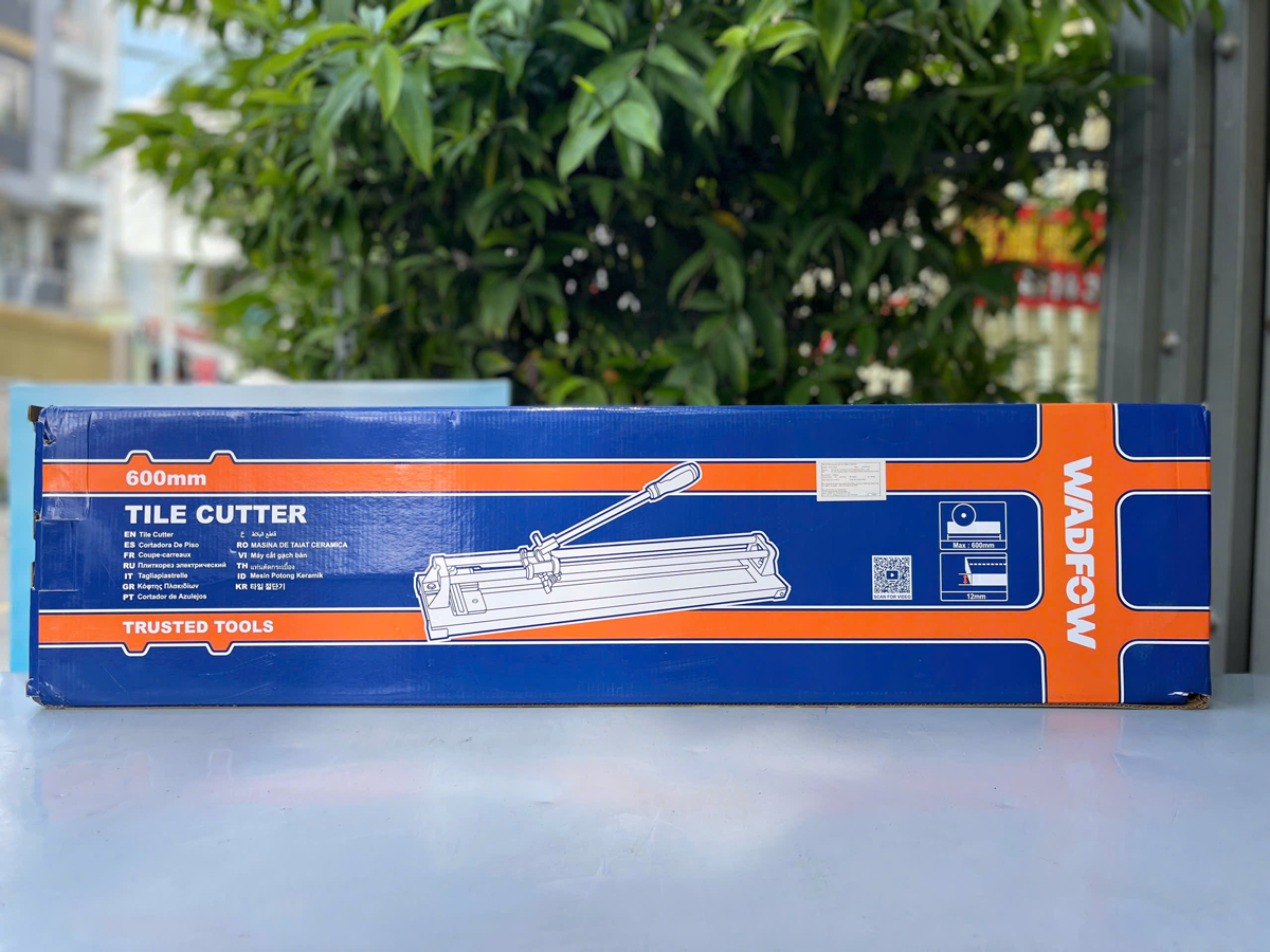 Bàn cắt gạch đẩy tay cắt bằng bút Wadfow WTR1561D - 600mm
