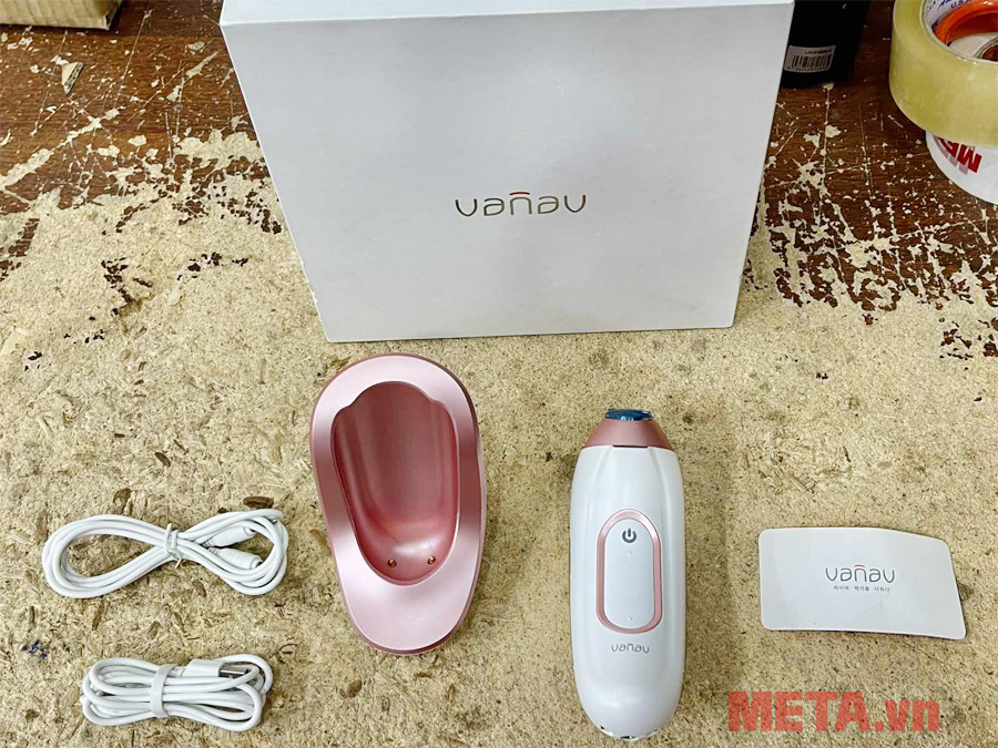 Trọn bộ sản phẩm Máy massage mặt điện di ion 6 chức năng Vanav UP6-1000 Máy massage mặt điện di ion 6 chức năng Vanav UP6-1000