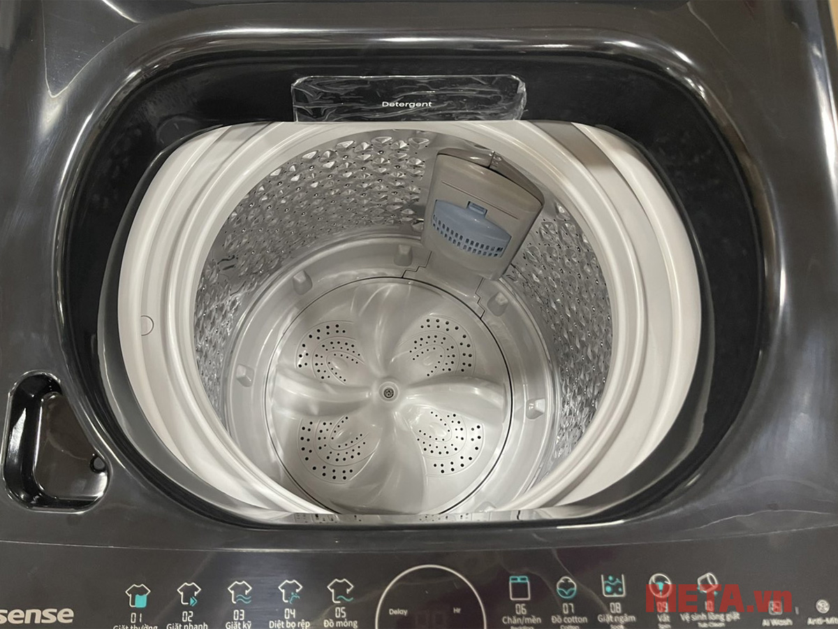 Bên trong lồng giặt Máy giặt Hisense WT80F30