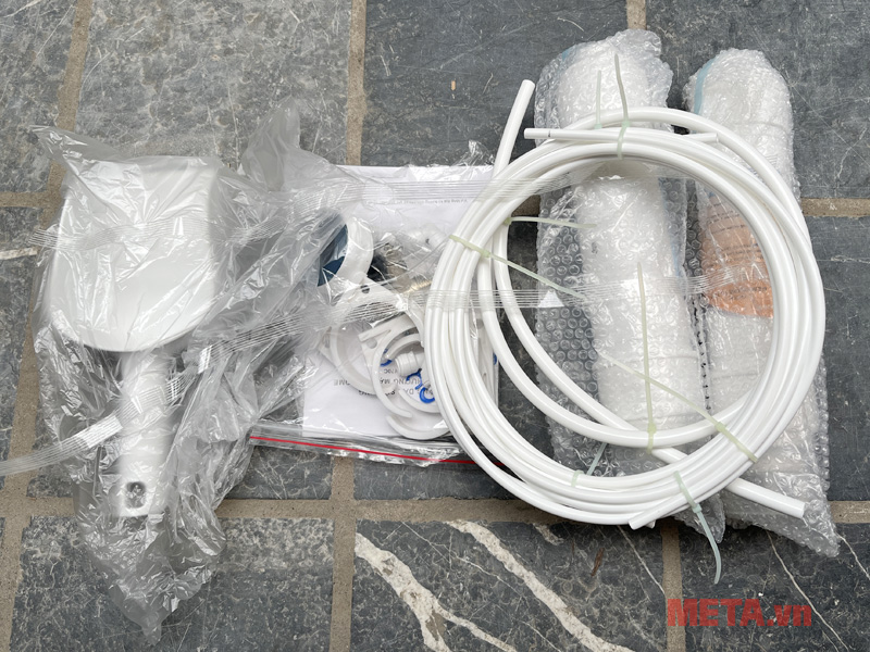 Máy làm đá kèm lọc nước UF Fujihome IM70C