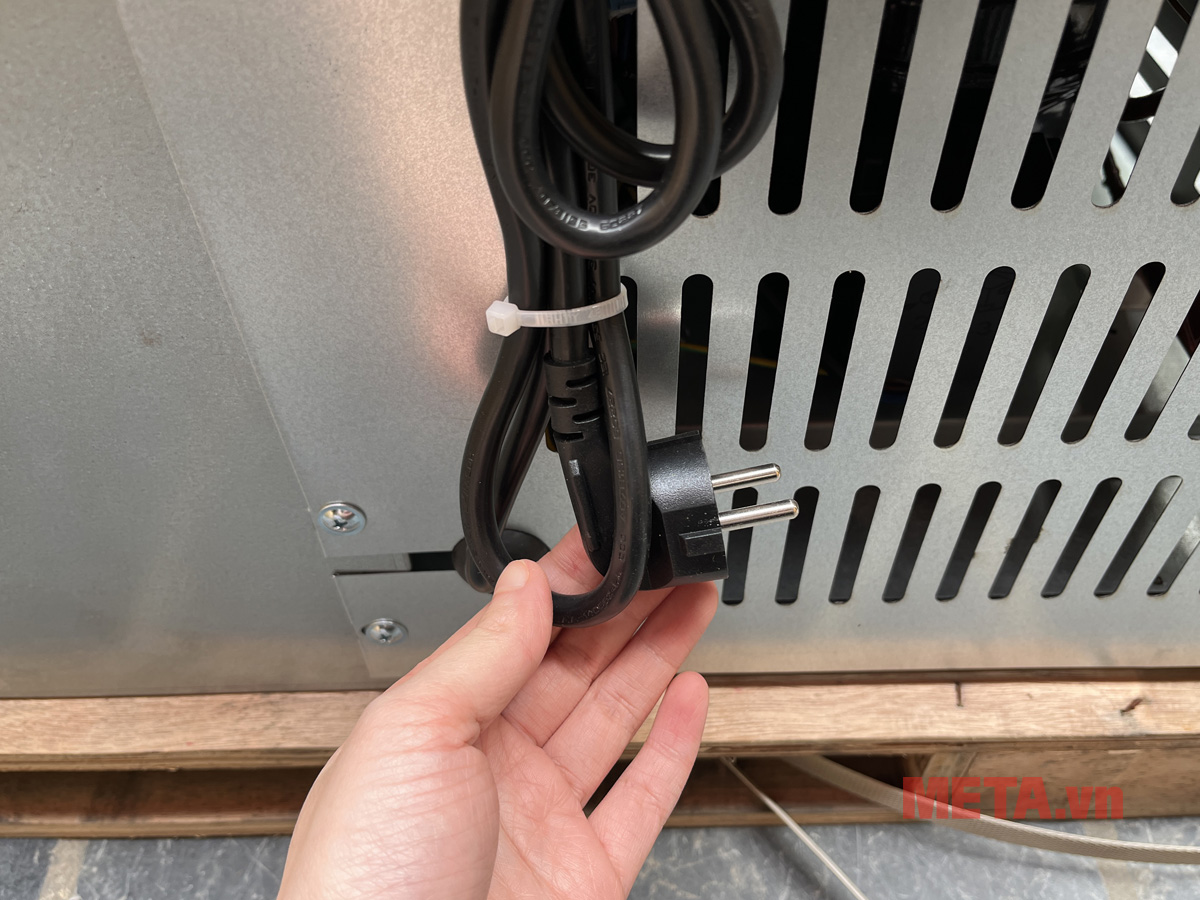 Bàn mát salad 900mm Kistem KIS-XDB09R (Làm lạnh trực tiếp)