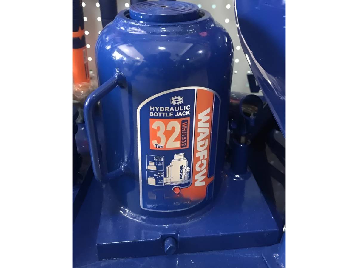 Kích đội 32 tấn Wadfow WHJ1532