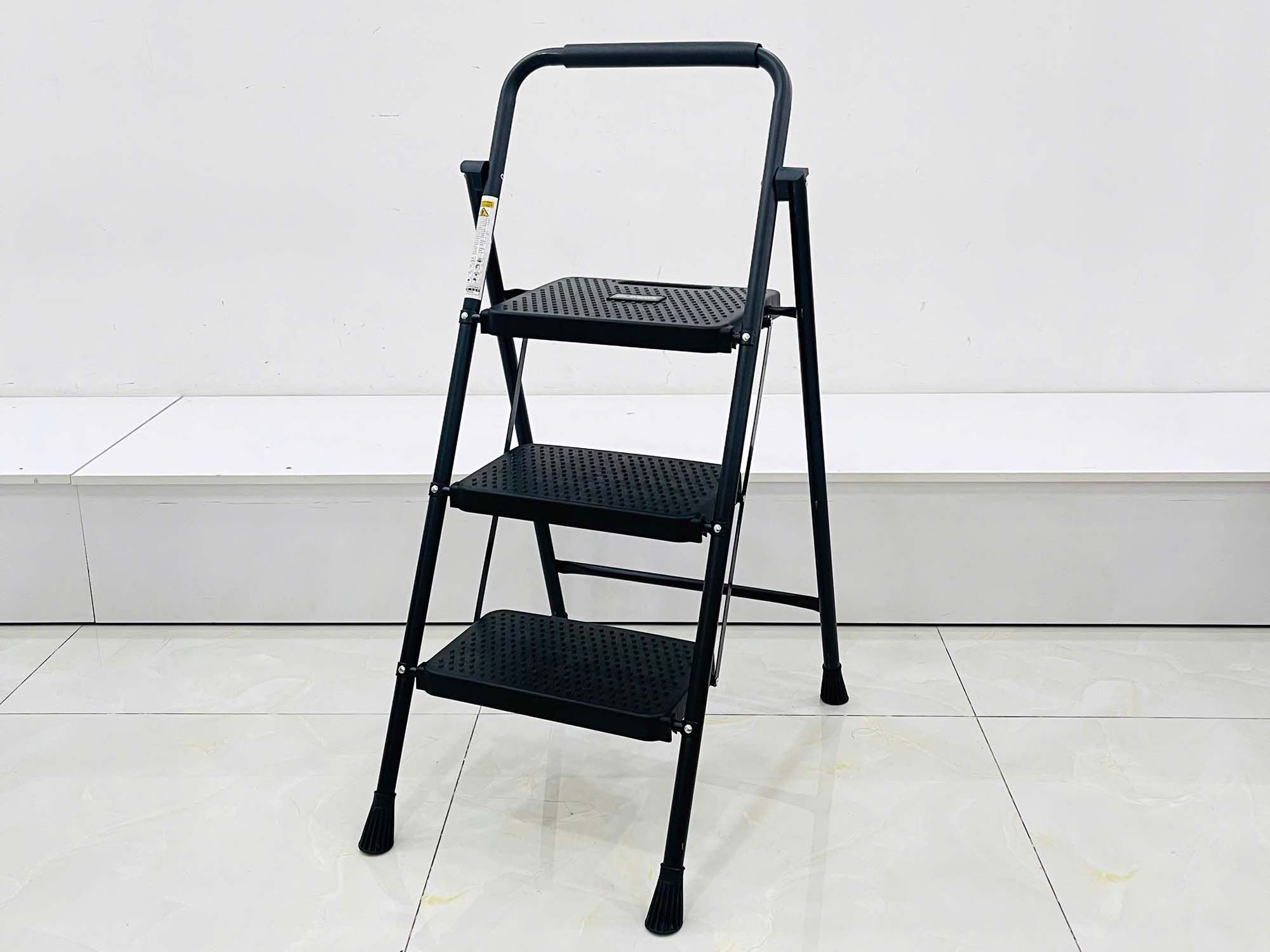 Thang ghế gia đình 3 bậc Sumika A203