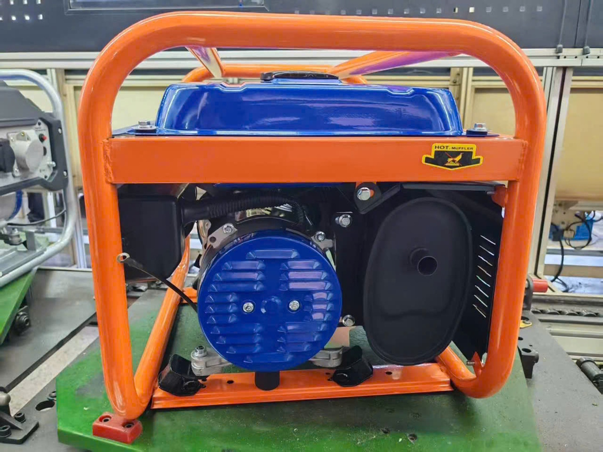 Máy phát điện Dewoo DW4500 (3 KVA)