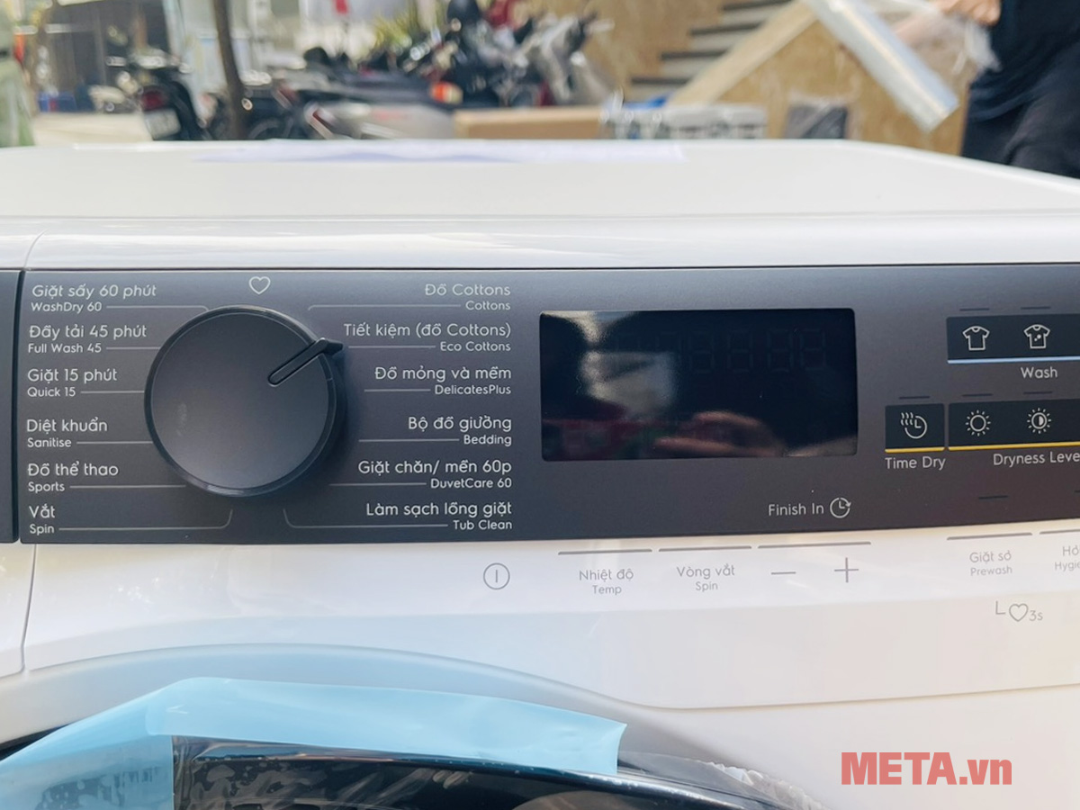 Máy giặt sấy Electrolux UltimateCare 500 Inverter EWW1123P5WC