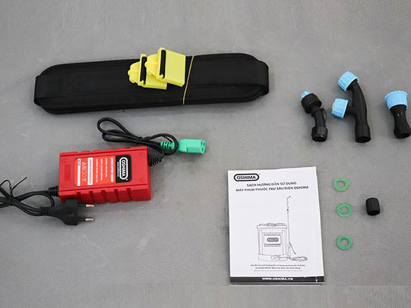 Máy phun thuốc trừ sâu, côn trùng điện Con Ong Vàng Li16 (1 pin)