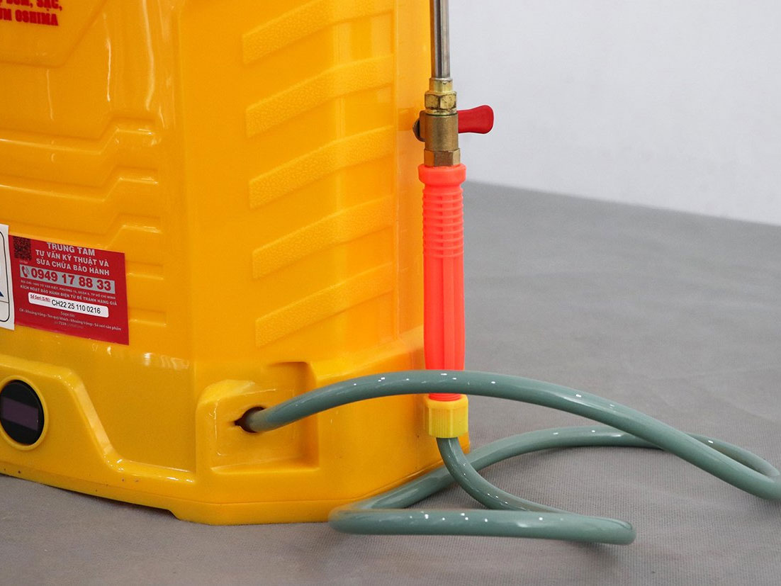 Máy phun thuốc trừ sâu, côn trùng điện Con Ong Vàng Li20 (1 pin)