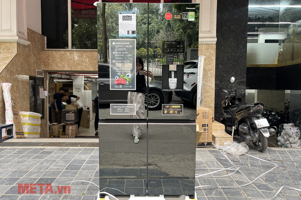 Tủ lạnh Panasonic NR-XY680YMMV