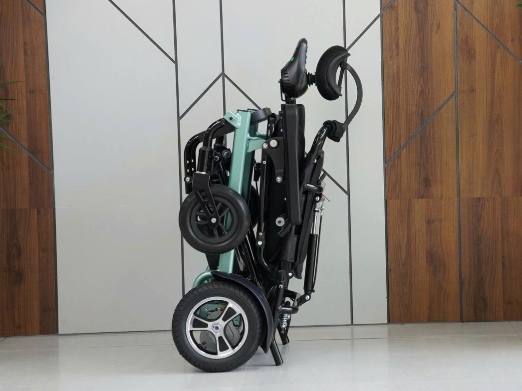 Xe lăn điện cao cấp Lucass XE-603L