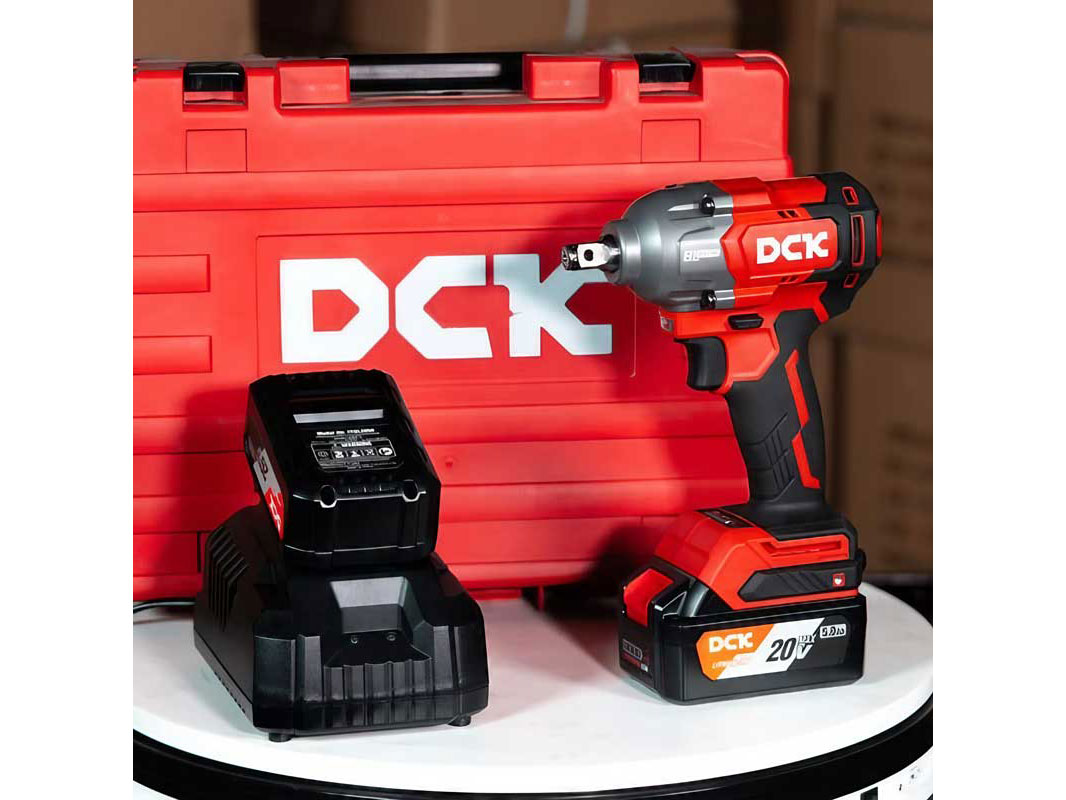 Máy siết bu lông dùng pin Li-ion 20V DCK KDPB488 (TYPE EM) Máy siết bu lông dùng pin Li-ion 20V DCK KDPB488 (TYPE EM)