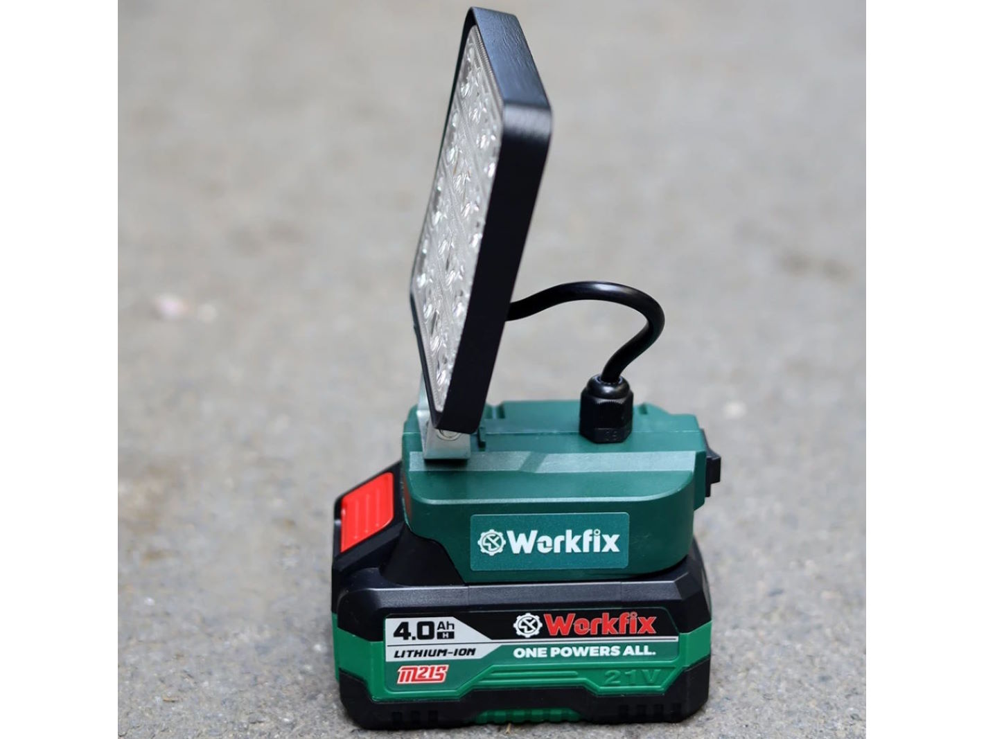 Thân đèn led 16 bóng chạy pin Workfix WF-L16 (chưa pin, sạc)