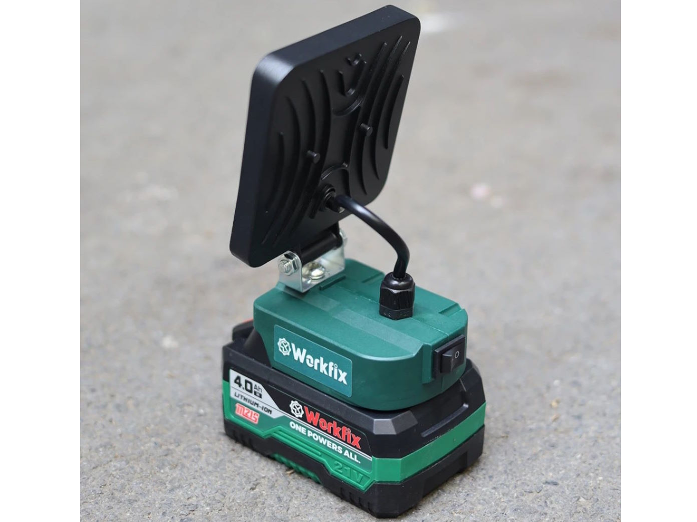 Thân đèn led 16 bóng chạy pin Workfix WF-L16 (chưa pin, sạc)