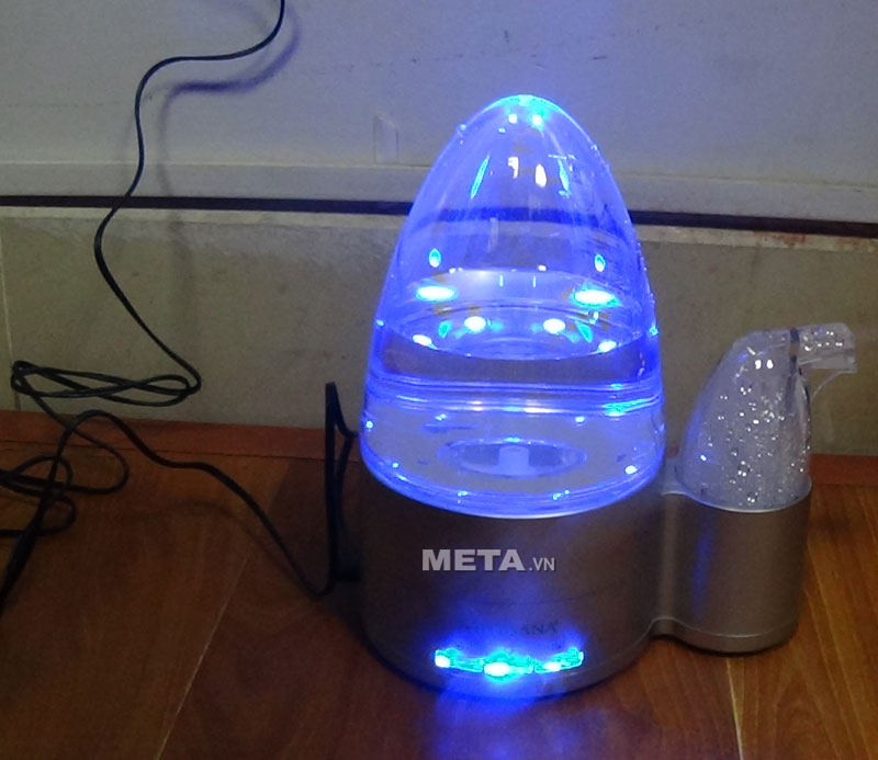 Máy tạo độ ẩm trong phòng Medibreze ILM không gây tiếng ồn mang lại cảm giác dễ chịu khi ngủ.