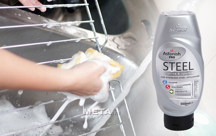 Chất tẩy rửa kim loại Astonish Pro Steel 550ml giúp các bề mặt kim loại luôn được sáng bóng như mới 