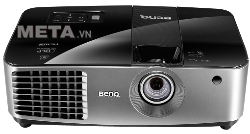 Máy chiếu BenQ MX722 có thể phóng to thu nhỏ hình ảnh từ 40” đến 300” nên phục vụ cho nhiều mục đích khác nhau. 