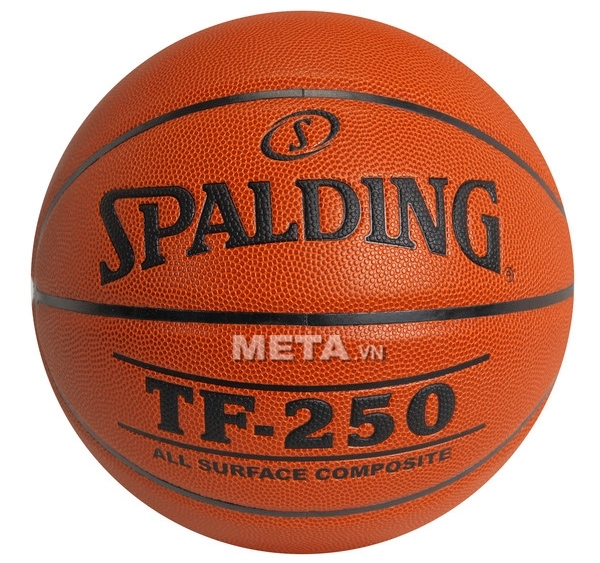 Bóng rổ Spalding TF-250 (74-531Z) có thể chơi trong nhà hoặc ngoài trời.