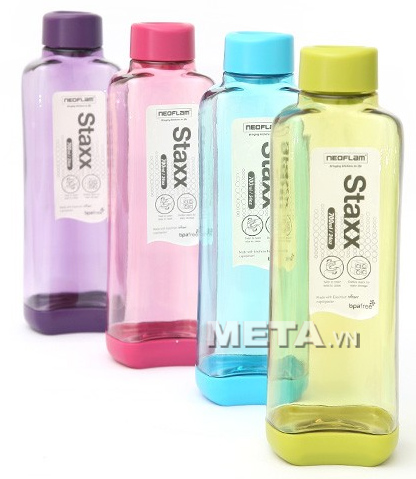 Bình đựng nước Tritan Staxx 700ml có nhiều màu sắc cho bạn lựa chọn.
