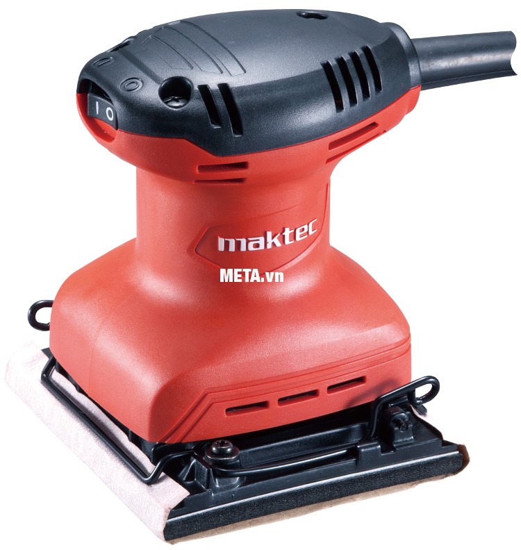 Máy chà nhám rung Maktec MT925 dễ dàng đánh bóng bề mặt gỗ.
