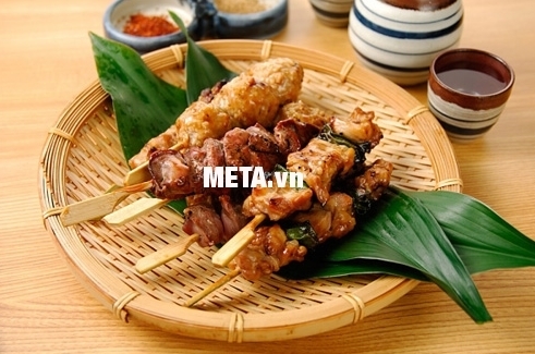 Vỉ nướng BBQ Steba VG 200 mang lại món nướng thơm ngon với màu sắc thật hấp dẫn.