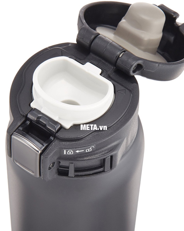 Bình giữ nhiệt nóng lạnh Zojirushi SM-SA48-BA có thể mở nắp uống trực tiếp mà không cần cốc.