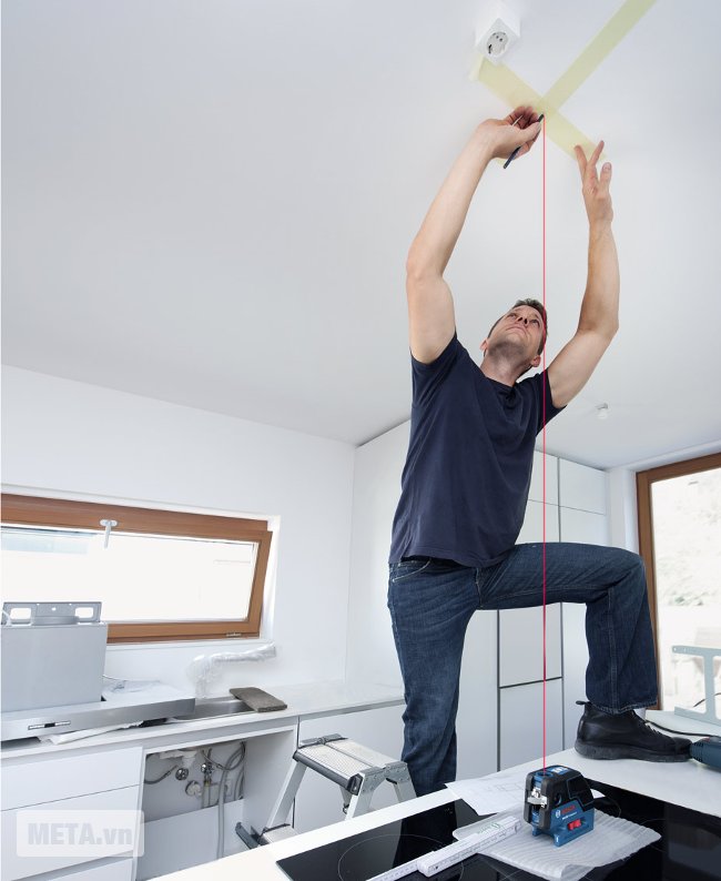 Máy cân mực laser kết hợp tia và điểm Bosch GCL 25 cho độ chính xác cao