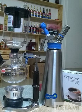 Bình làm kem Whip it với dung tích 1 lít.