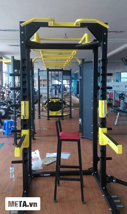 Khung tập thể lực đa năng Impulse X-Shape dùng cho phòng tập gym.