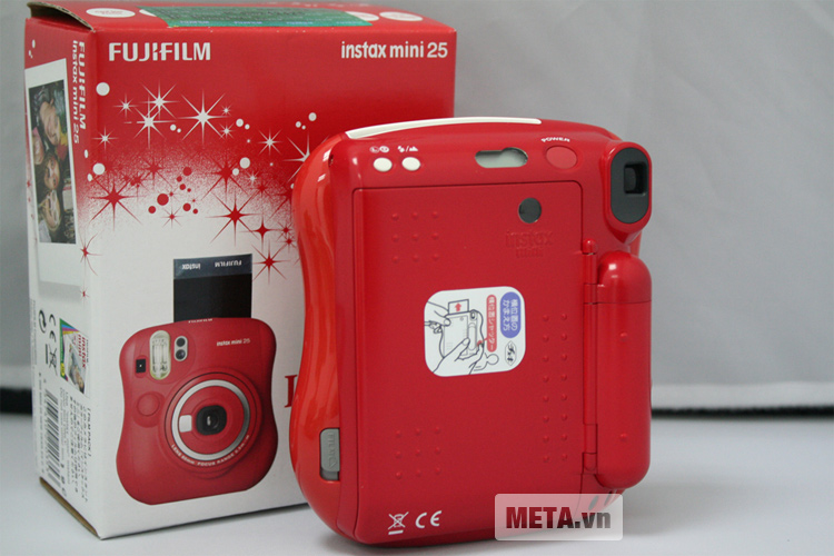 Máy ảnh Fujifilm Instax mini 25 - Đỏ dễ dàng mang theo ra ngoài.