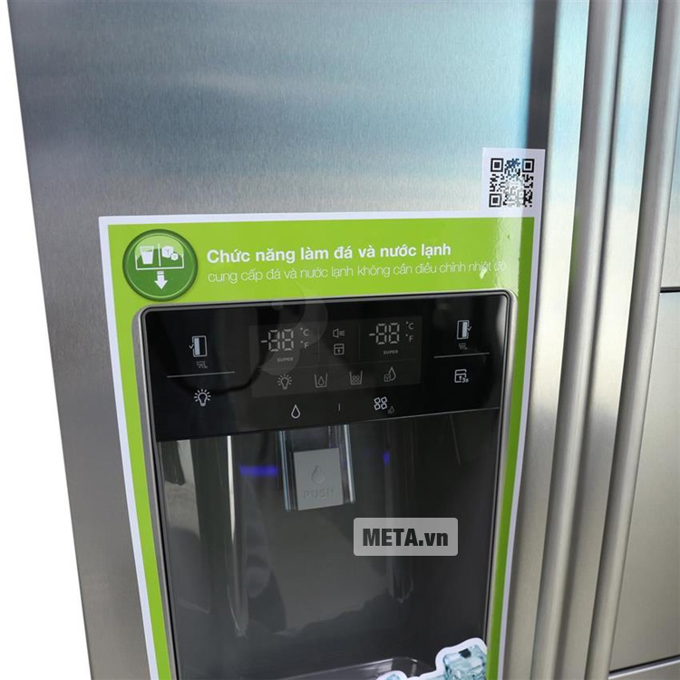 Tủ lạnh side by side 510 lít Electrolux ESE5687SB-TH với màn hình LCD hiển thị các chế độ khác nhau,