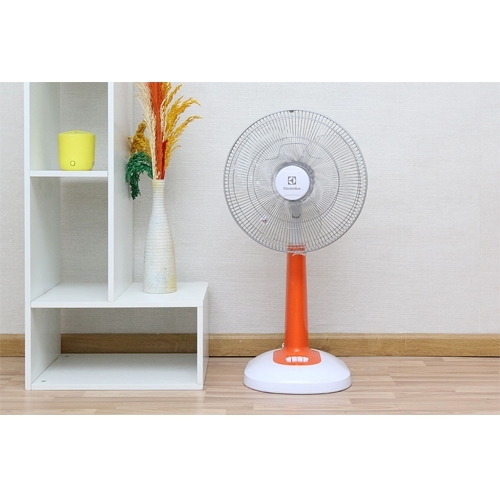 Quạt đứng Electrolux ESSF2063SO