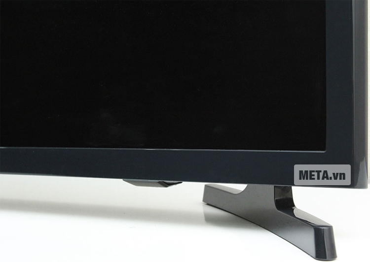 Tivi internet Samsung 32 inch UA32J4303AKXXV với thiết kế viền mỏng, tinh tế.
