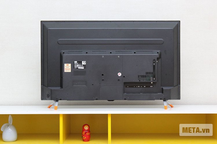 Tivi Smart Zing TCL 40 inch 40Z1-O trang bị công nghệ ánh sáng tự nhiên độc quyền của TCL