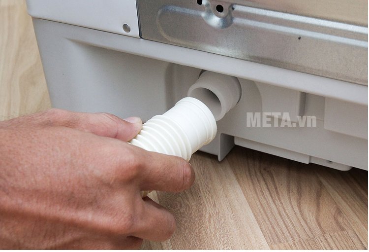 Lỗ cắm ống thoát nước.