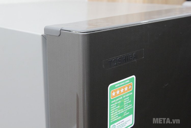 Tủ lạnh 330 lít Toshiba GR-T39VUBZ(DS) sở hữu công nghệ làm lạnh gián tiếp.