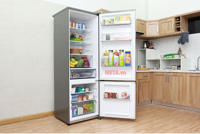 Tủ lạnh được trang bị hệ thống khử mùi, kháng khuẩn tinh thể bạc Ag Clean.