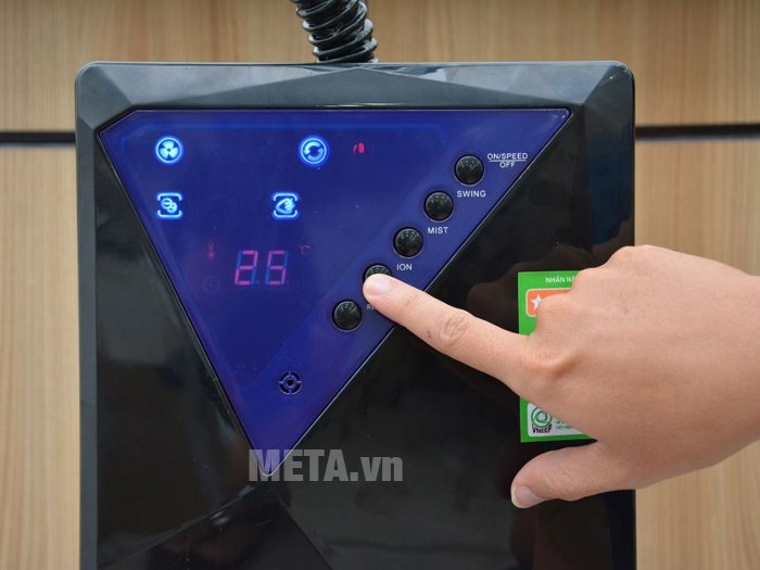 Bảng điều khiển dễ sử dụng.