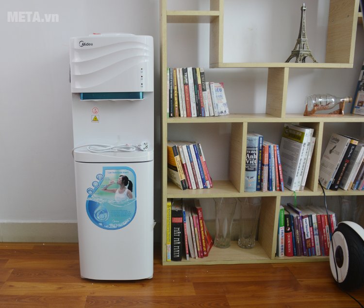 Cây nước nóng lạnh cao cấp Midea YL1631S-B có ngăn làm mát dung tích 20 lít.