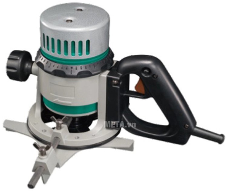 Máy phay gỗ 1050W DCA AMR03-12 (M1R-FF03-12) thiết kế công tắc ngay dưới tay cầm giúp thao tác dễ dàng.