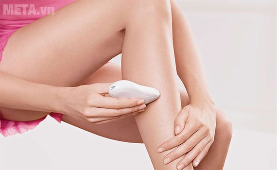 Máy làm sạch lông Philips HP6549 giúp bạn có làn da mịn màng
