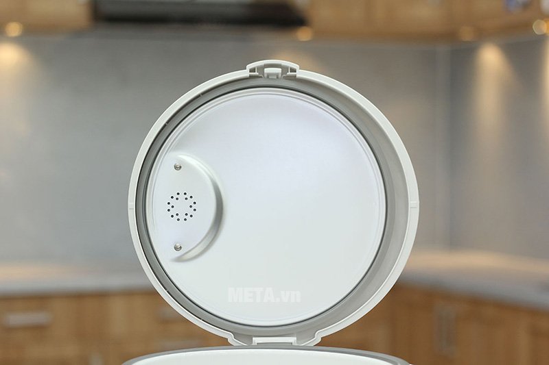 Nồi cơm điện nắp gài Panasonic SR-MEV18 - 1.8 lít với nắp liền tiện lợi Nồi cơm điện nắp gài Panasonic SR-MEV18 - 1.8 lít với nắp liền tiện lợi