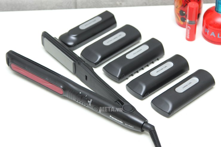 Máy tạo kiểu tóc Panasonic EH-HV51-K645 được thiết kế tiện lợi Máy tạo kiểu tóc Panasonic EH-HV51-K645 được thiết kế tiện lợi