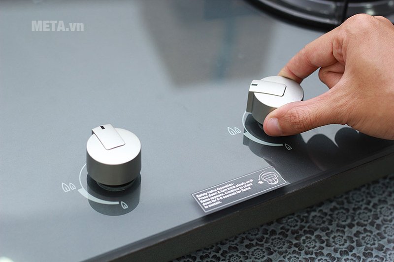 Bếp âm Electrolux EGT7627EG dễ sử dụng